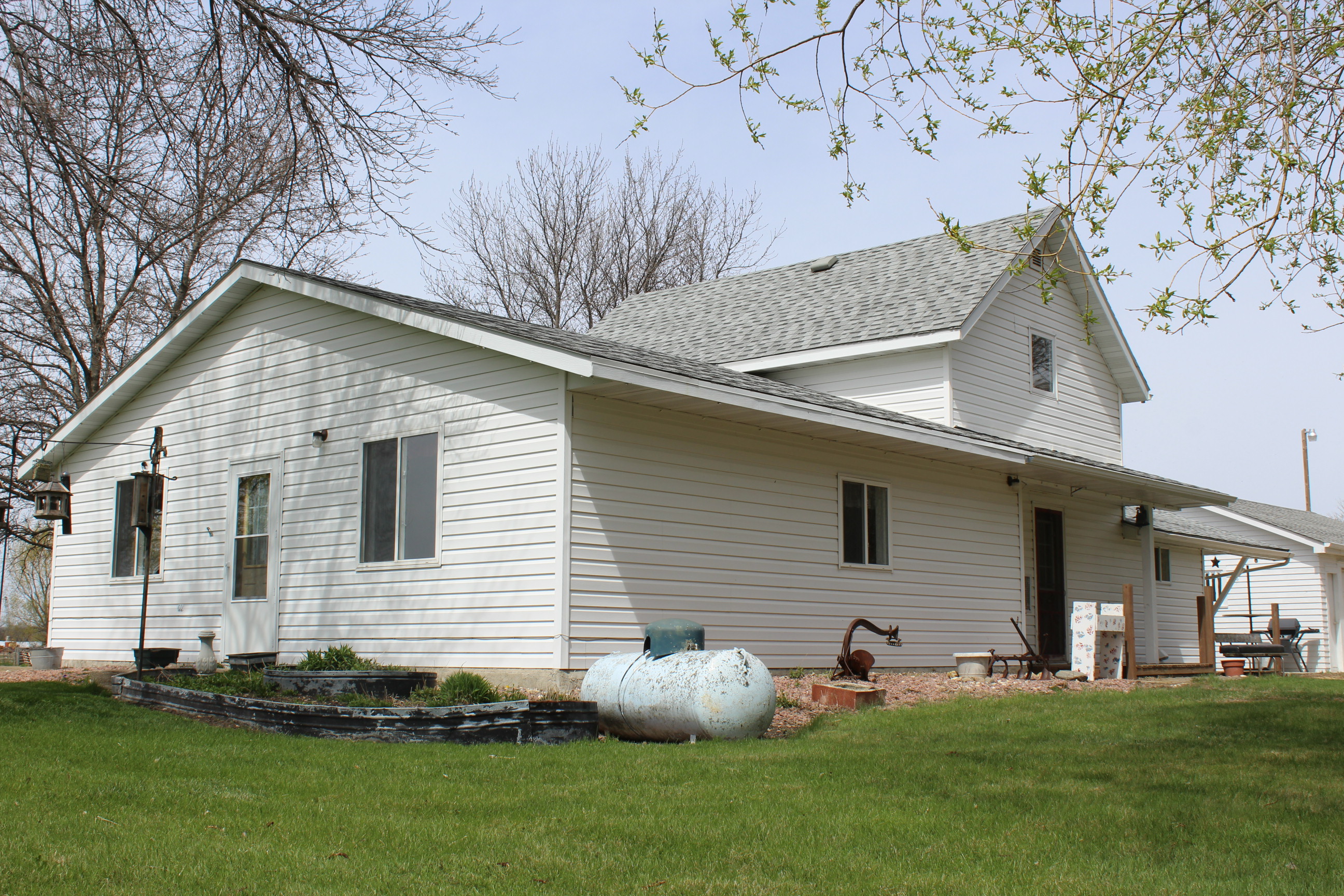 Auctions MEYER AUCTION SERVICE, LLC